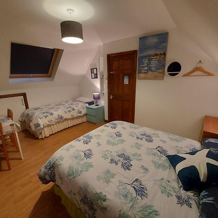 Chezzas Homestay Пул Екстериор снимка