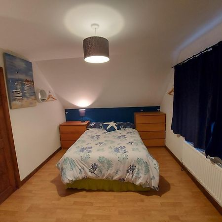 Chezzas Homestay Пул Екстериор снимка